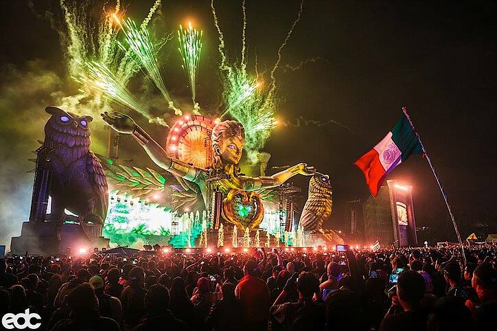 PK TRINITY FOR 110,000 PEOPLE AT EDC MEXICO 2018